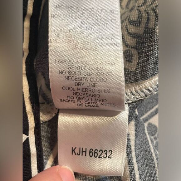 BCBG Max Azria Black and White Pocket Shirt Dress Small Business Cocktail Work - Picture 14 of 15